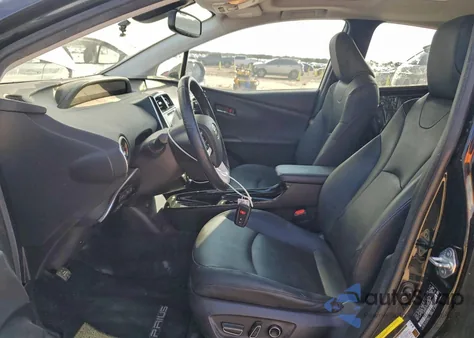 2017 Toyota Prius z USA, uszkodzony, nr VIN JTDKARFU7H3530285